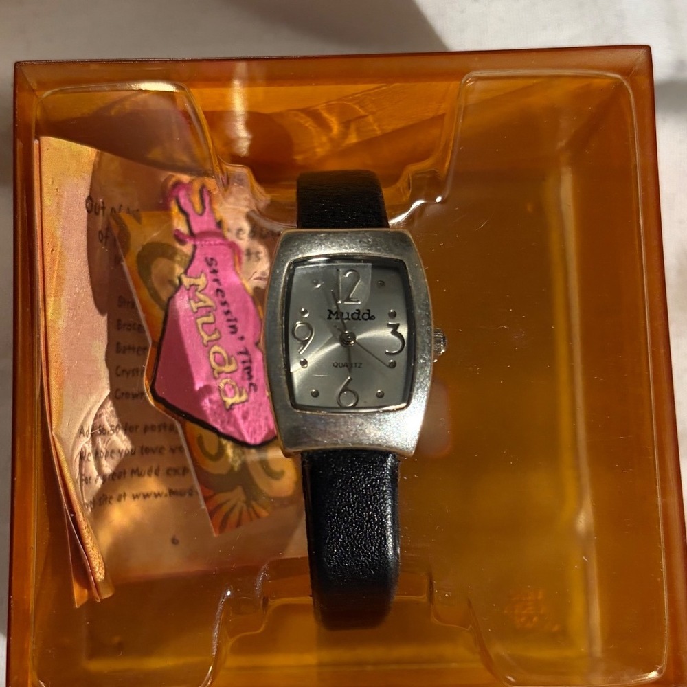 Mudd Womens Quartz Watch‎ Silver Tone Black Band Y2K NIB